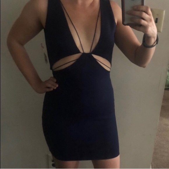 L’atise by Amy New Mini. Navy Blue Cool Cut Aways. Plunging V Neckline - Picture 2 of 7